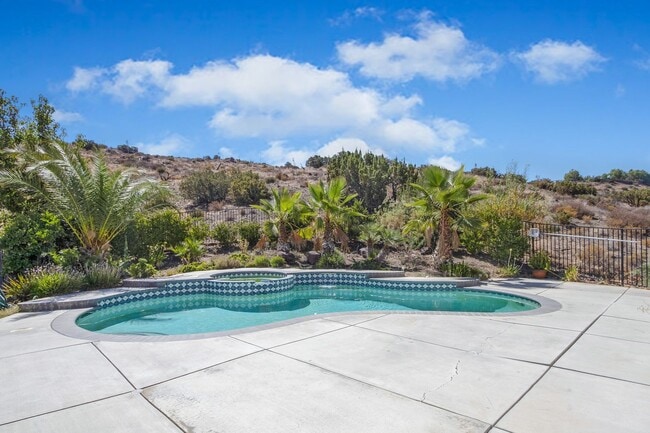 Building Photo - 34122 Courtney Terrace