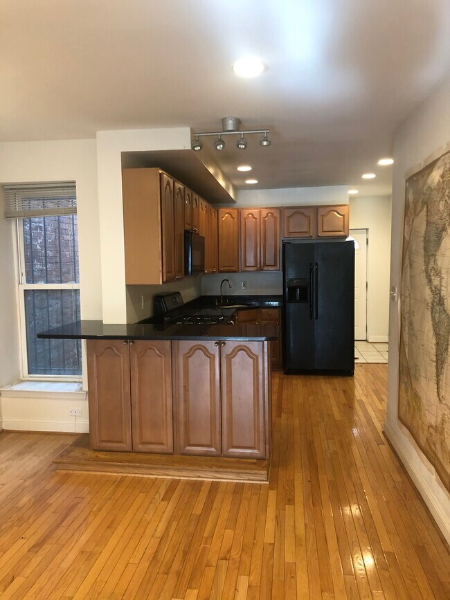 Widows from every side full of natural light - 1204 Florida Ave NE