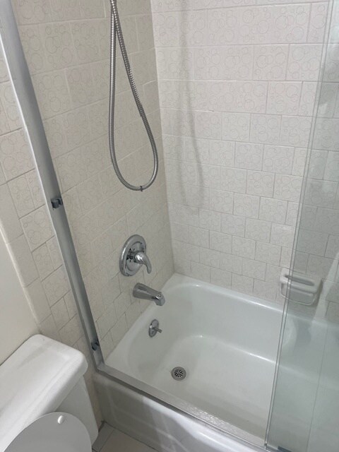 Building Photo - 53 Suffolk Ave