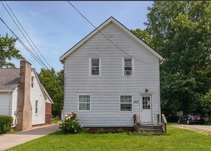 Building Photo - 929 Worden Rd