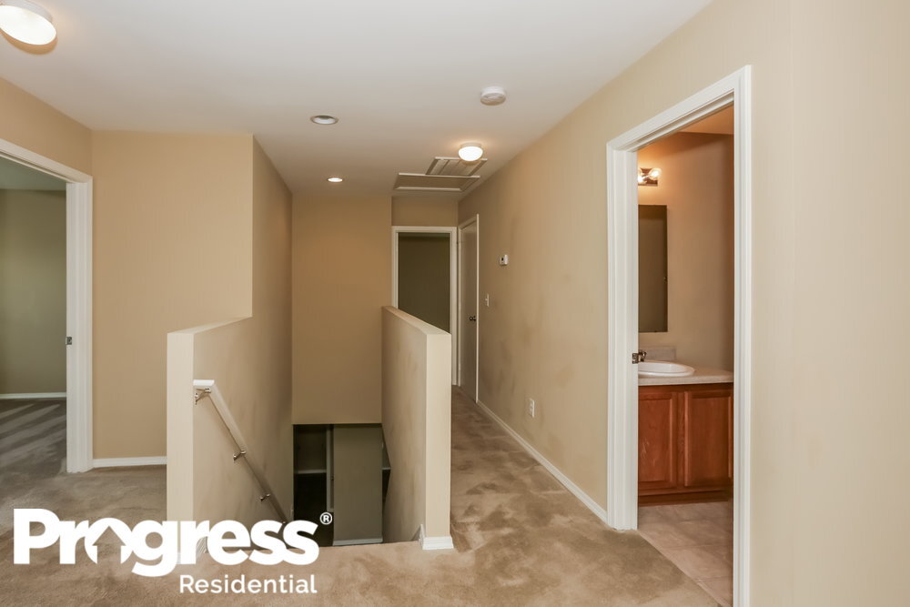 Building Photo - 6329 Highland Commons Dr