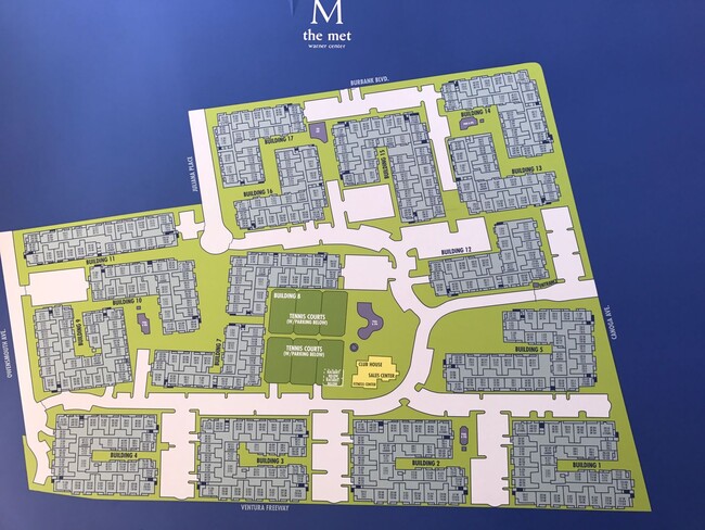 Building Photo - Amazing 1 Bedroom Condo at "The Met" Woodl...
