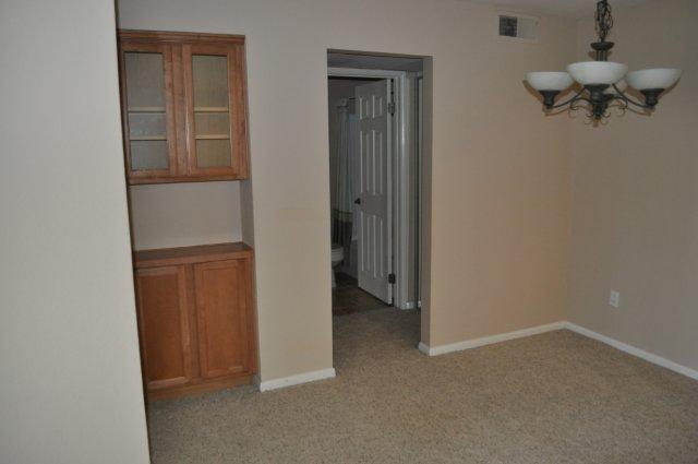 Building Photo - 7190 Shoreline Dr