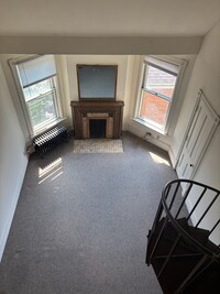 Building Photo - 319 N Pinckney St