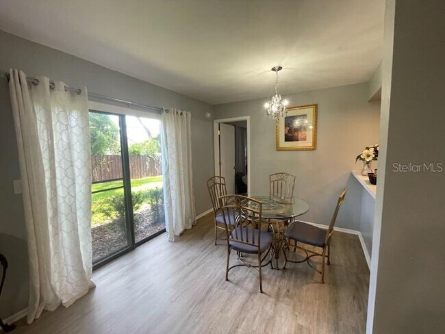 Building Photo - 14739 Norwood Oaks Dr