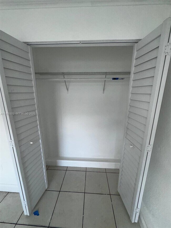 Building Photo - 5150 W 12th Ave