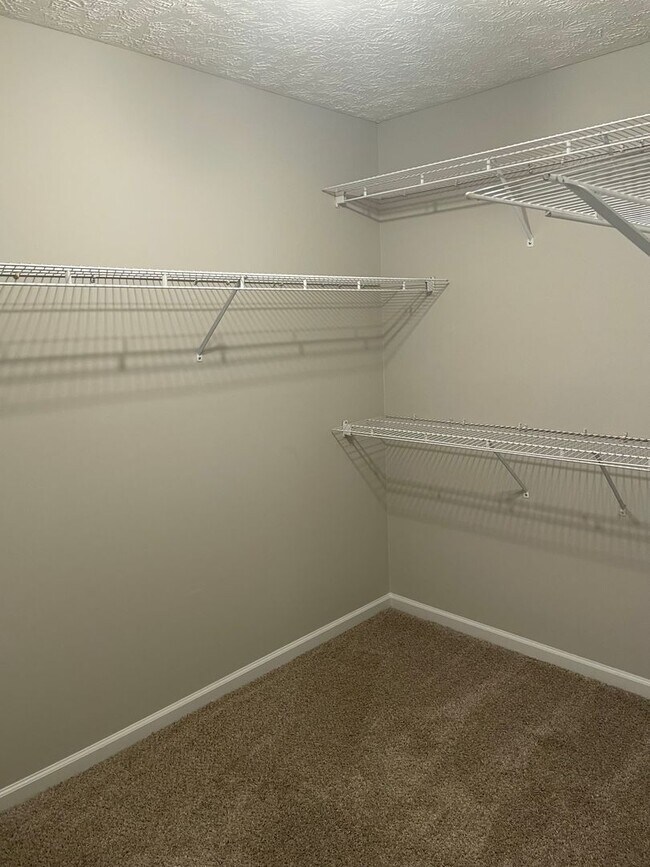 Building Photo - 4 Bedroom Ranch near Fort Bragg