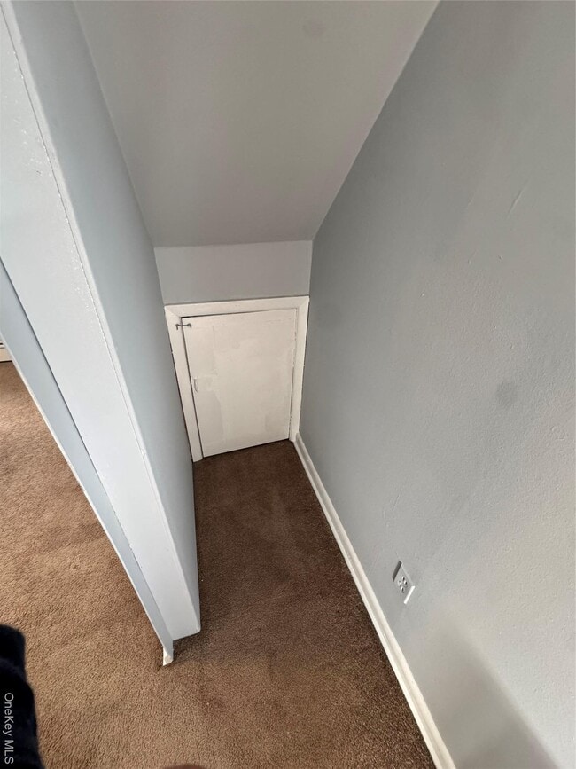 Building Photo - 8 Elmira St