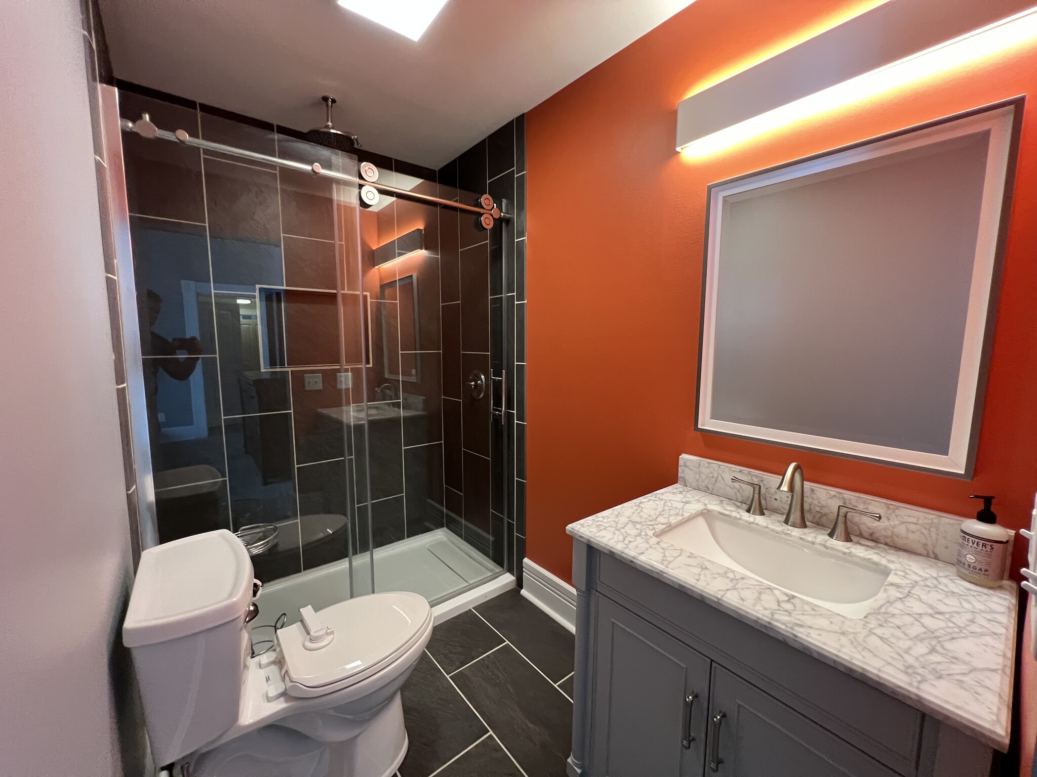 Master Bathroom - 401 N Main St