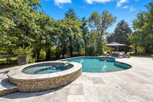 Building Photo - Princeton Hills Fully Furnished