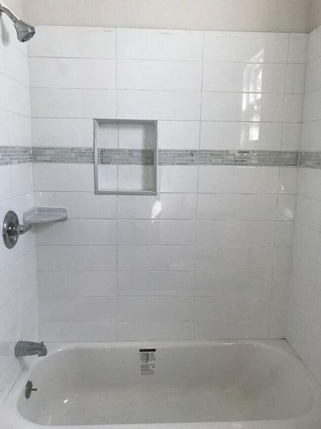 Building Photo - Beautiful Single Family Home in Highland Park
