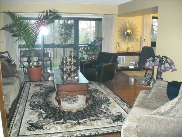 Building Photo - 5120 Maris Ave