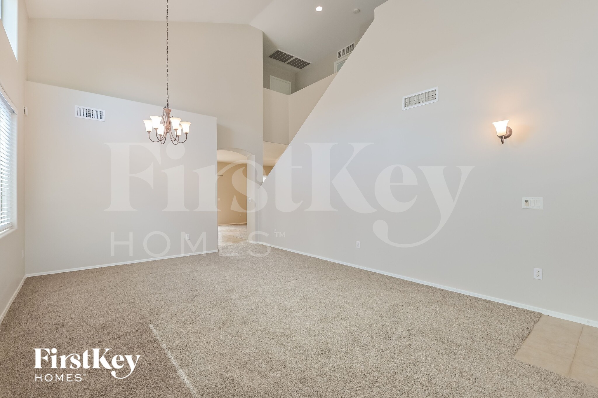Building Photo - 10616 S Lucius Dr