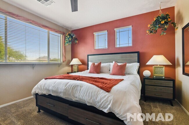 Building Photo - Luxurious 3BR Condo in Anthem