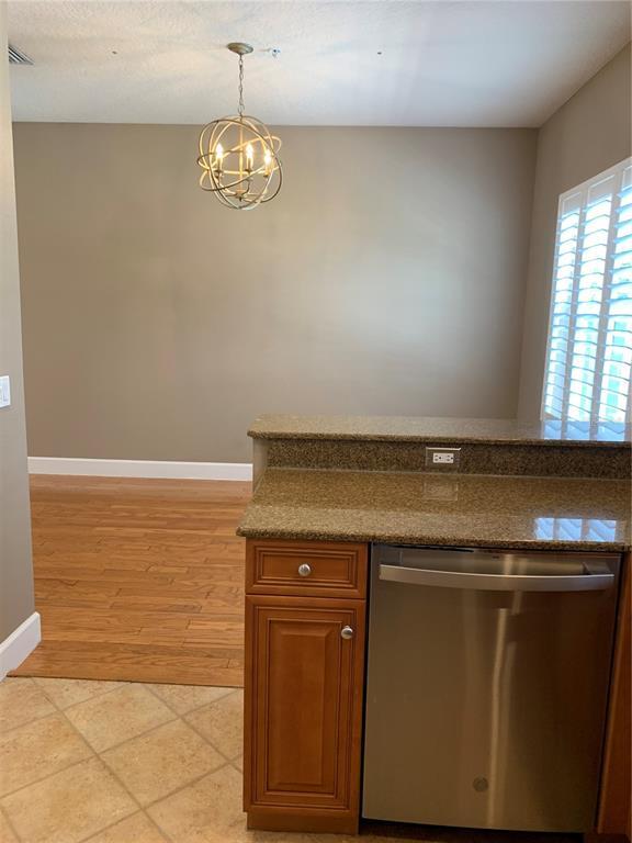 Building Photo - 601 Casabella Cir