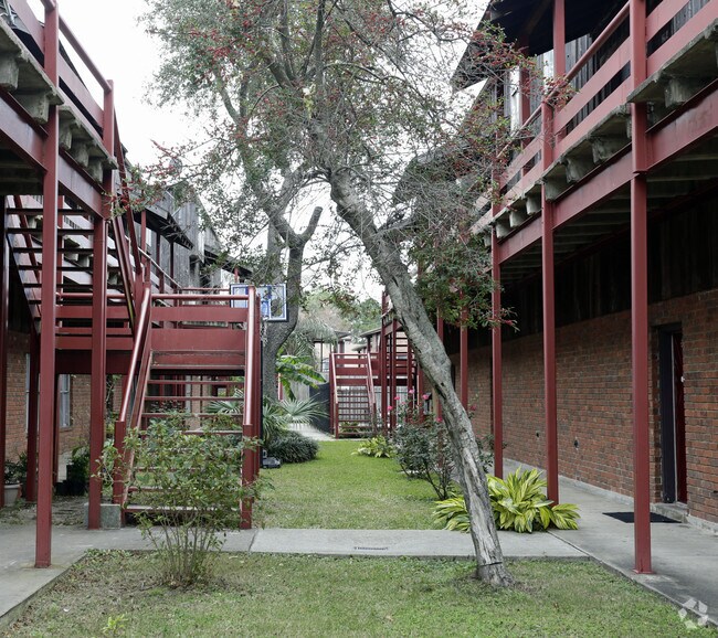 Building Photo - Yaseen Apartments