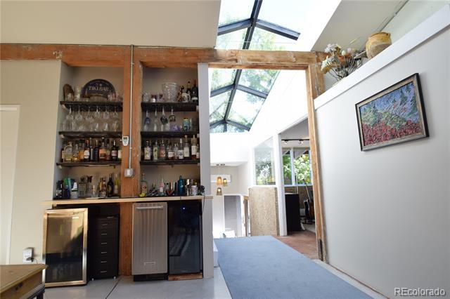 Building Photo - 259 Spruce St