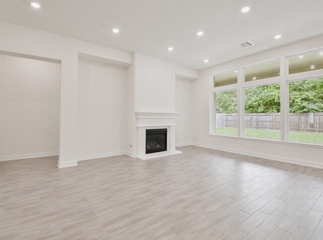 Building Photo - 13207 Westmont Heights Ln