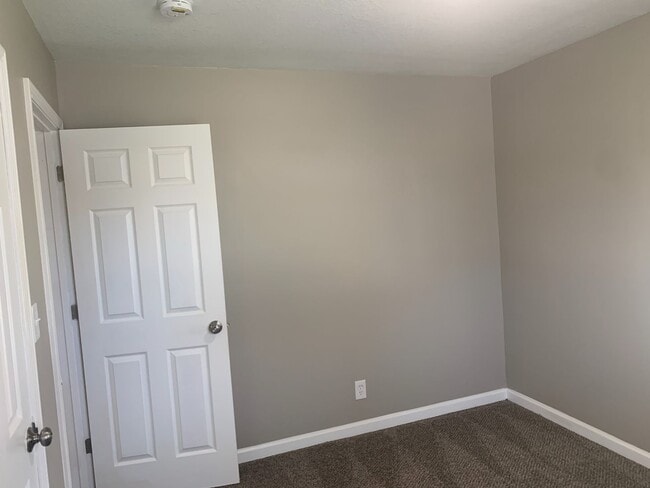 Building Photo - Welcome Home!