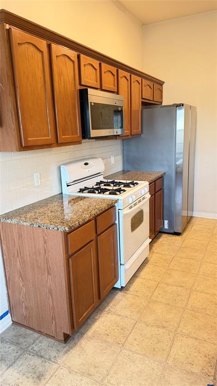 Building Photo - 100 Lightfoot Ct