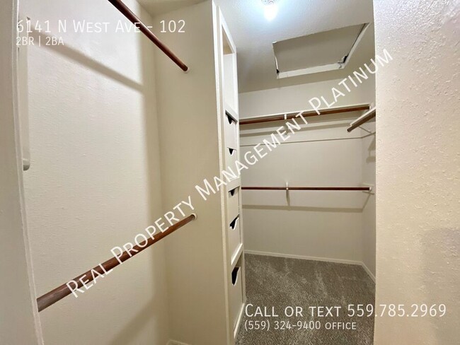 Building Photo - $1,950 Bullard & West, 2 Bed Condo, Commun...