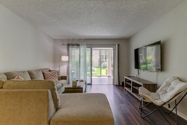 Building Photo - 90 S Highland Ave