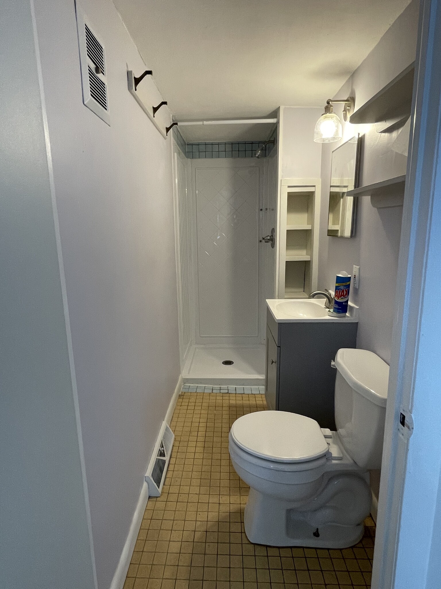 Renovated bathroom (studio 2" side) - 29 Center St