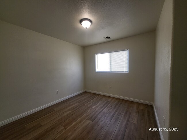 Building Photo - 7224 Dry Lake Ct