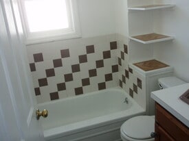 Building Photo - 759 Veto St NW