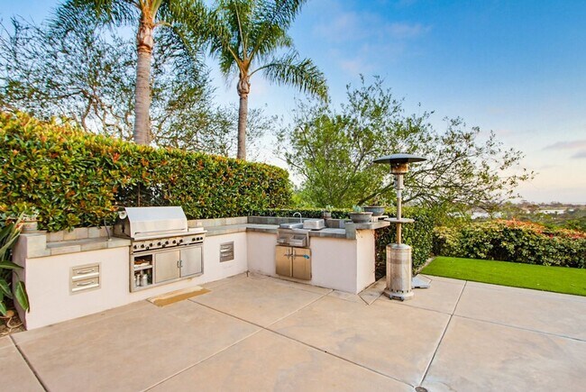 Building Photo - Gorgeous Custom Built Scripps Ranch Home Available Now!