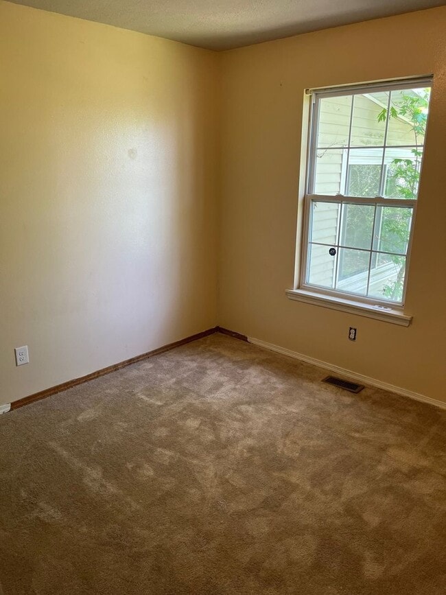 Building Photo - 3 Bed/ 2 Bath home in Nixa, MO
