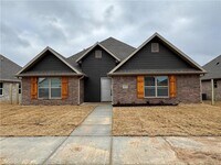 Building Photo - 4203 SW Pawhuska St