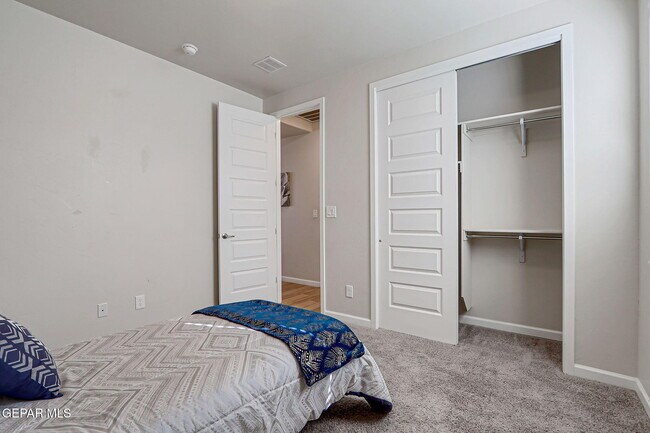 Building Photo - 12917 Nidd Ave