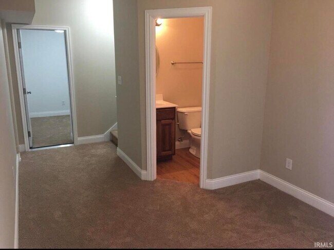 Building Photo - 1763 W Victoria Ln