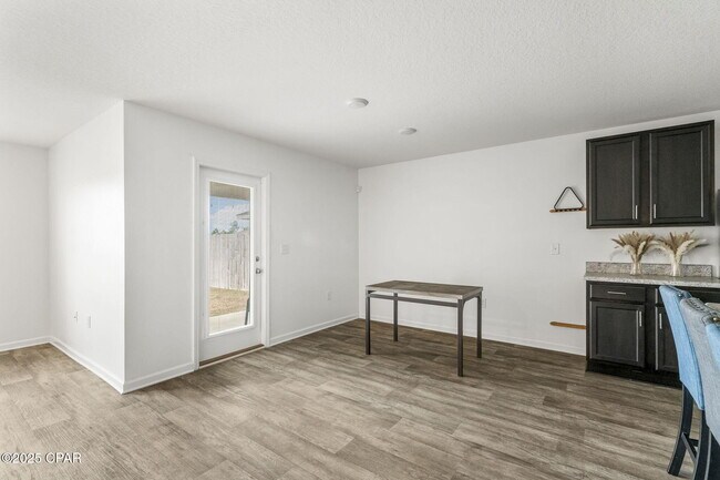 Building Photo - 147 Merrion Rd