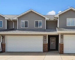 Building Photo - 533 E Goldfinch Dr