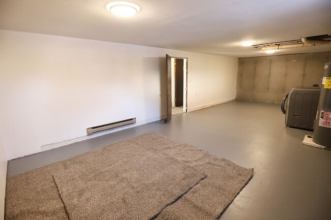 Building Photo - Malstrom 713