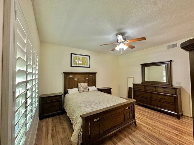 Building Photo - 1 bedroom unit at The Links in Haile Plant...