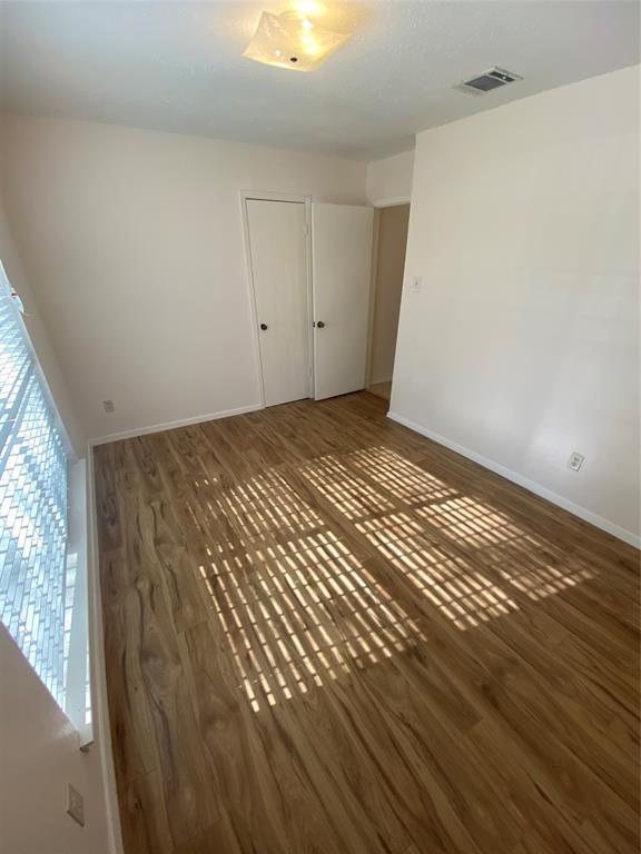 Building Photo - 2402 Dove Springs Dr