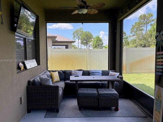 Building Photo - 571 Old Country Rd S E