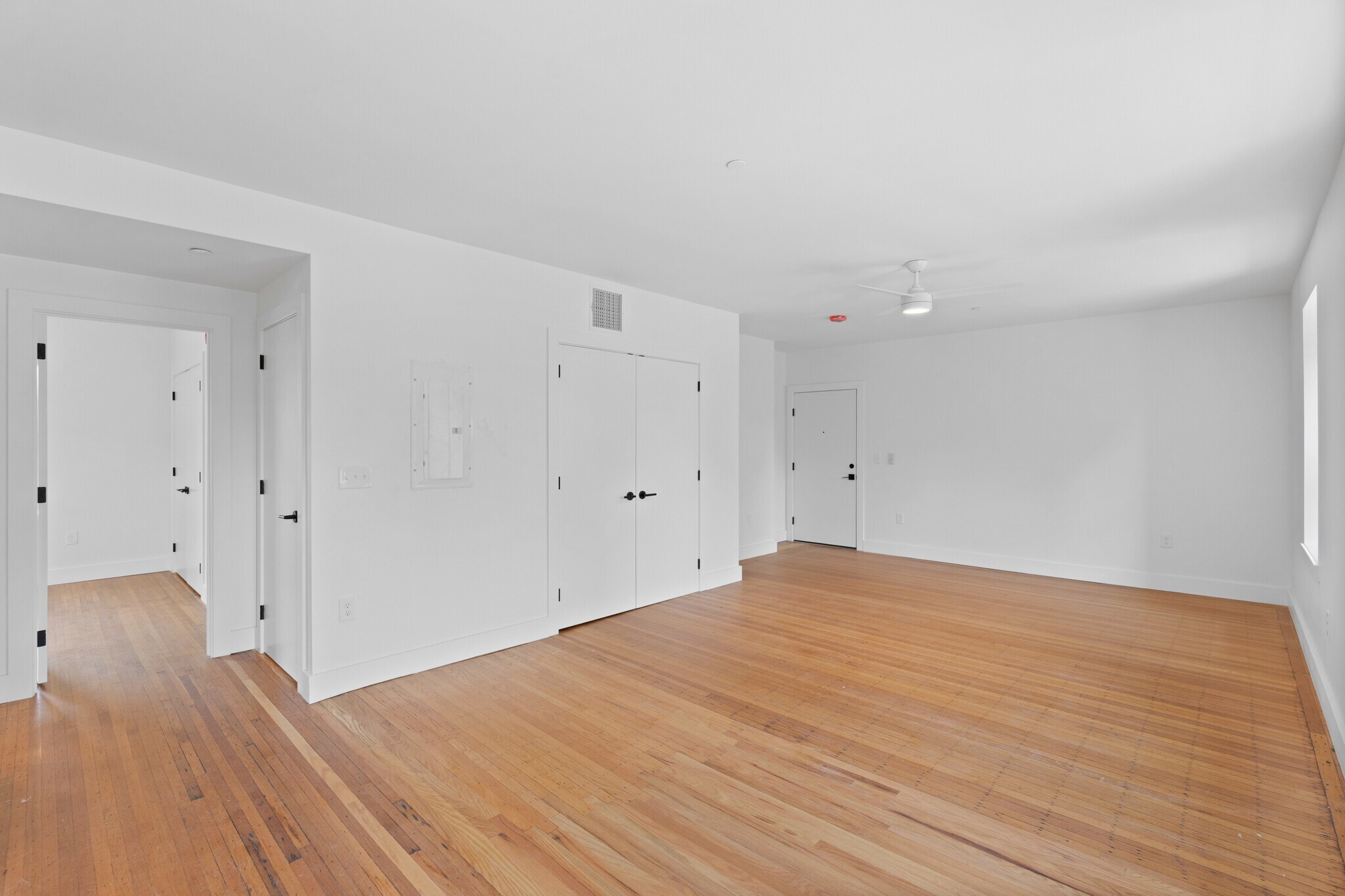 Building Photo - 6401 Wayne Ave