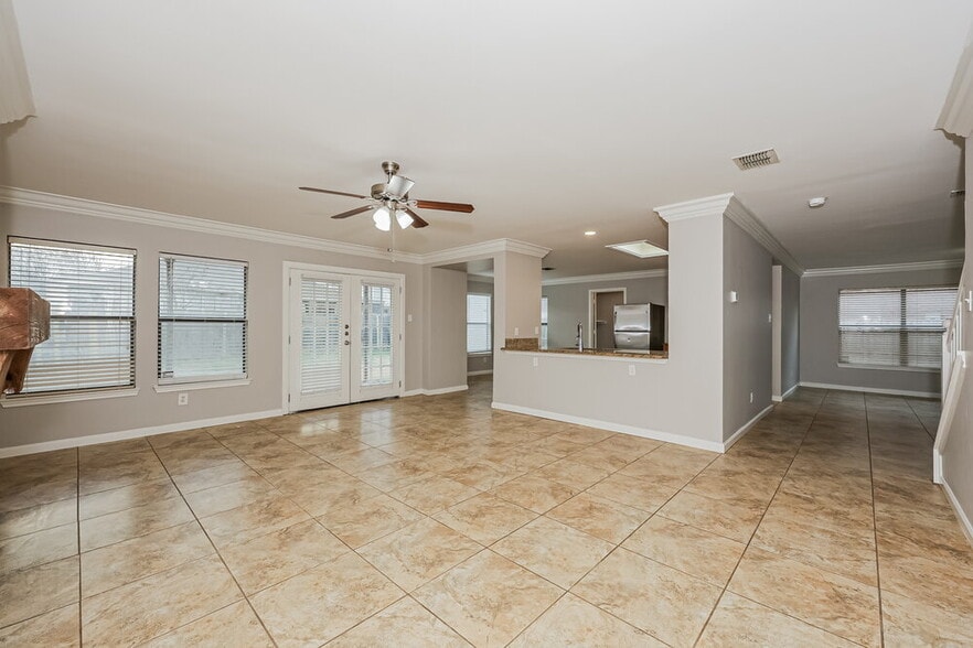 Building Photo - 3149 Pine Valley Dr