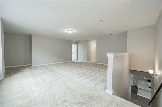 Building Photo - 427 Holt Ln