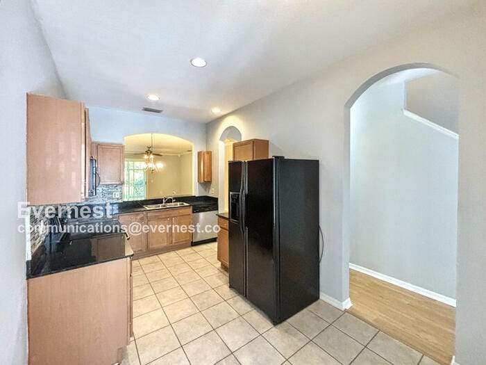 Primary Photo - 18106 Nassau Point Dr