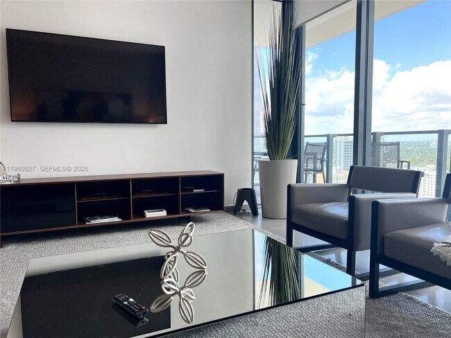 Building Photo - 88 SW 7th St