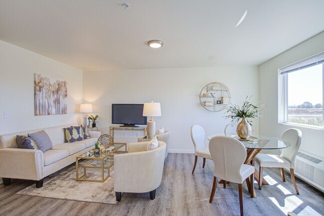 Building Photo - Country Living with Modern Flair: Wake up to the sounds of nature, Live Minutes from Everything