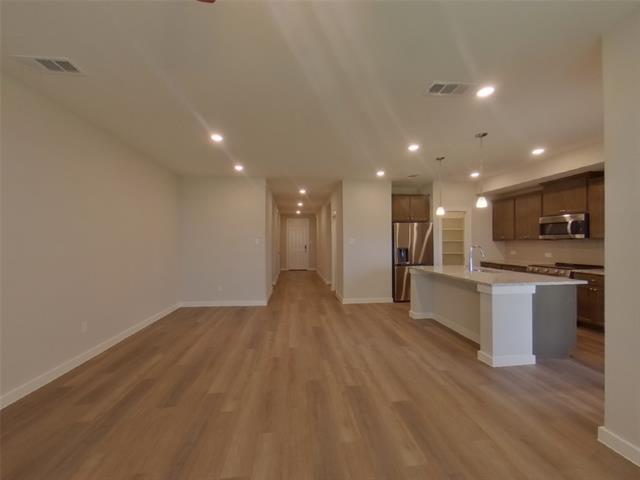 Building Photo - 2589 Dulaney Dr