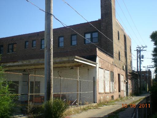 2201-2207 E 75th St - 2207 E 75th St