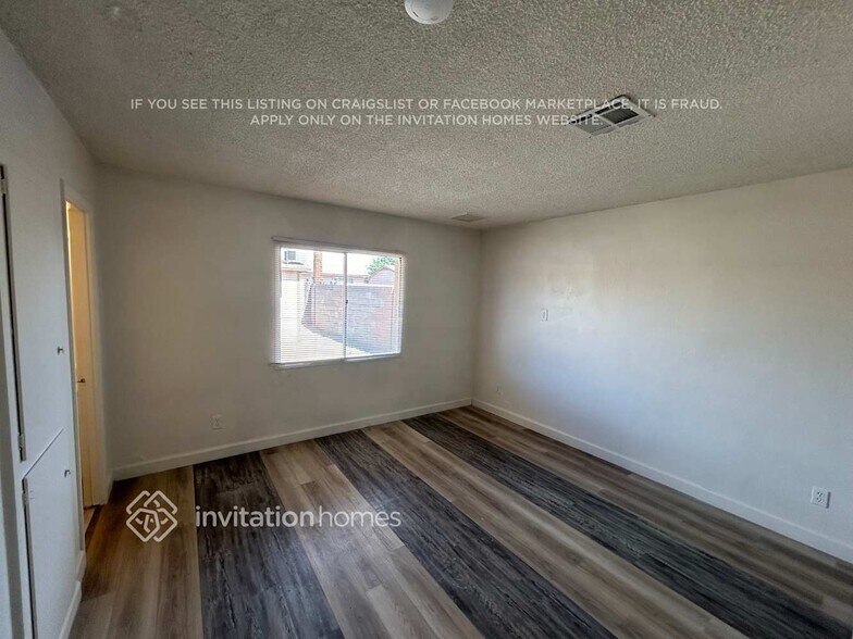 Building Photo - 3007 N 79th Dr
