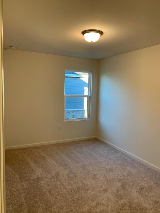 Building Photo - 3306 Deerchase Cir